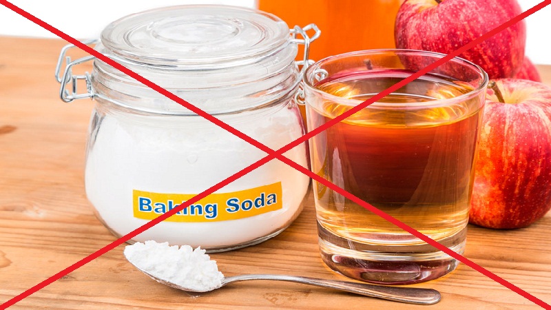 Baking soda và giấm