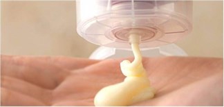 Công dụng bất ngờ của dầu xả tóc