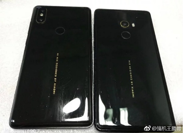Xuất hiện hình ảnh mặt lưng Mi Mix 2S bên cạnh Mi Mix 2