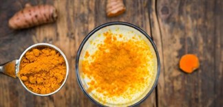 Uống sữa với nghệ đúng cách để phòng tránh các loại bệnh
