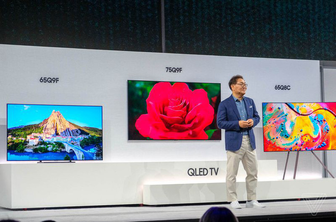 Samsung ra mắt Tivi QLED mới 2018 có khả năng nguỵ trang > Samsung ra mắt TV QLED 2018 