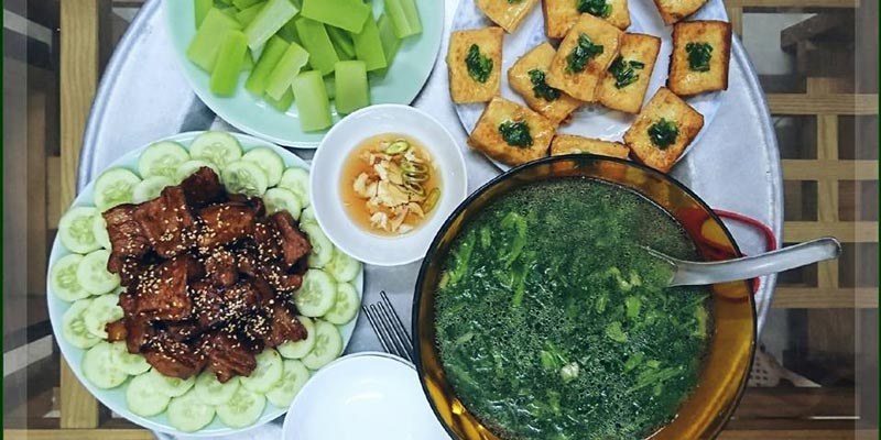 Nên ăn đa dạng các loại thực phẩm.