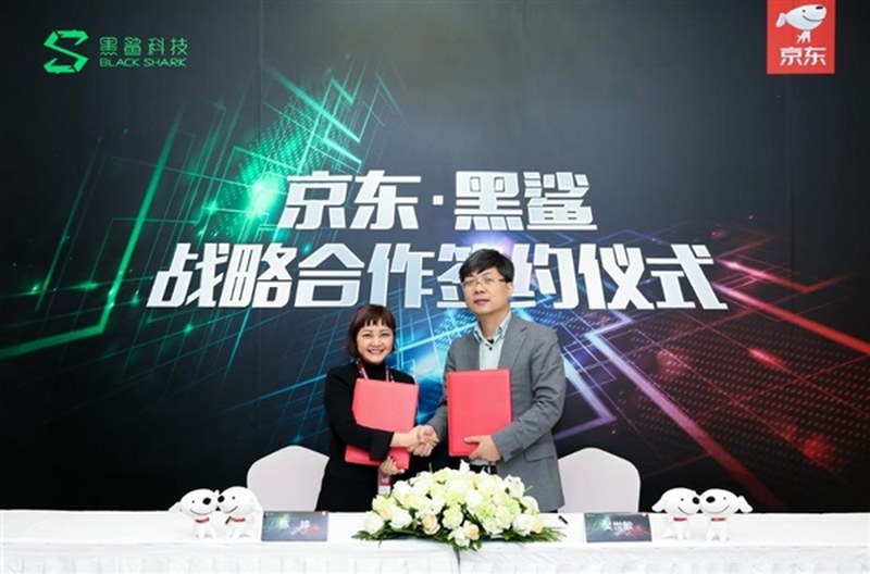 Xiaomi Blackshark chip Snapdragon 845 + RAM 8GB dành cho game thủ sắp ra mắt