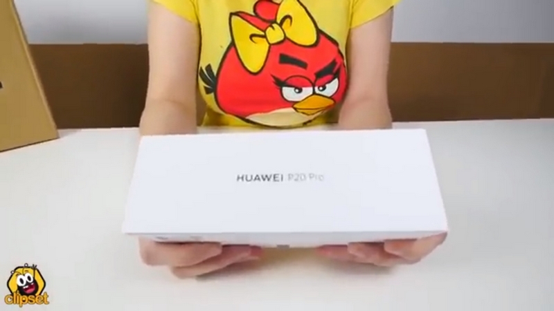 Mở hộp và trên tay nhanh siêu phẩm Huawei P20 Pro