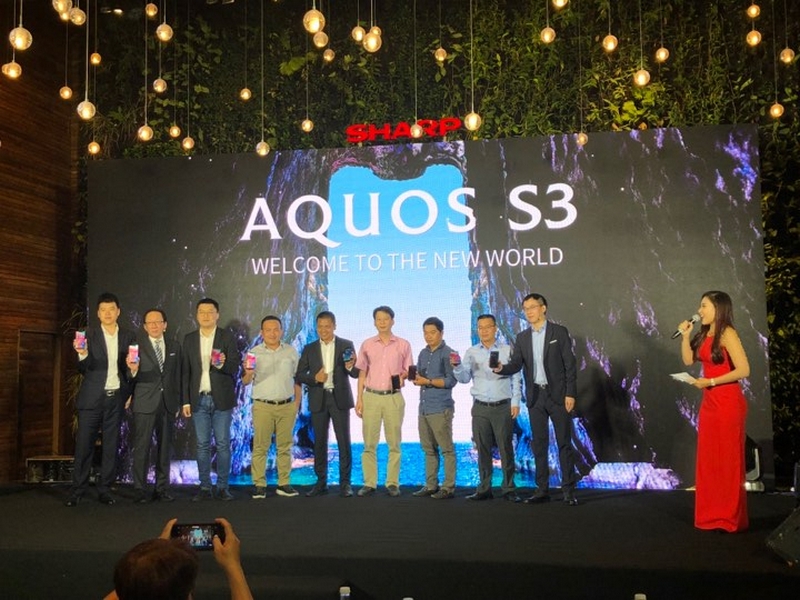 Sharp Aquos S3 ra mắt tại Việt Nam Sharp Aquos S3 ra mắt tại Việt Nam