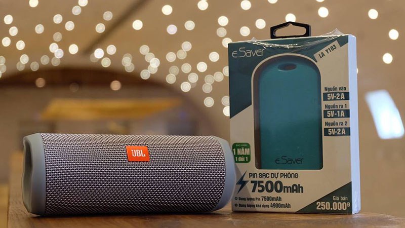 Bộ quà tặng khi đặt trước Vivo V9