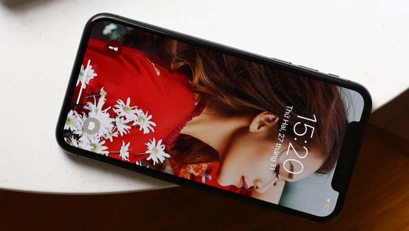 iPhone X iPhone X làm tai thỏ, có người khen người chê, nhưng nhà sản xuất thì buộc phải học theo