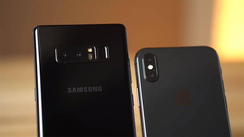 Galaxy Note 8 và iPhone X, cả hai đã có sự ổn định trong bộ camera kép nói trên. Galaxy Note 8 và iPhone X, cả hai đã có sự ổn định trong bộ camera kép nói trên.