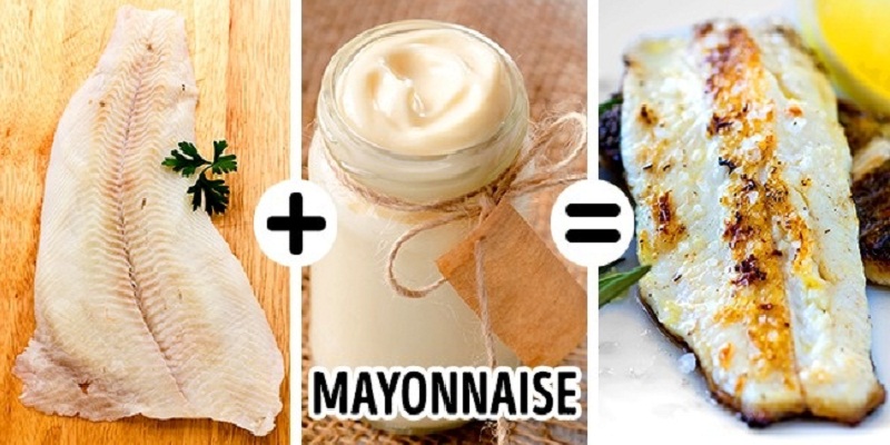 Để lớp vỏ cá nướng ngon, hãy phết một lớp mayonnaise lên