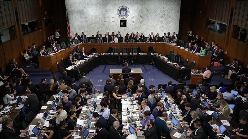 Mark Zuckerberg điều trần Thượng viện Mỹ