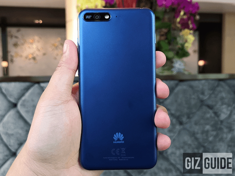 Mở hộp Huawei Y6 2018