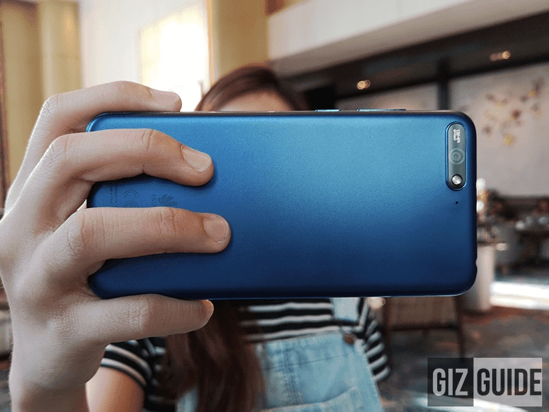 Mở hộp Huawei Y6 2018 và những ấn tượng đầu tiên