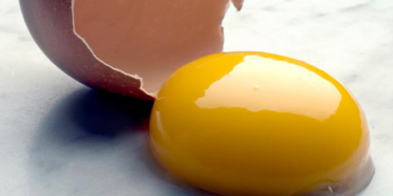 Hàm lượng vitamin có trong lòng đỏ trứng cao.