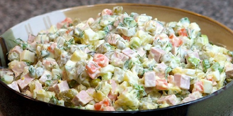 Món salad Nga