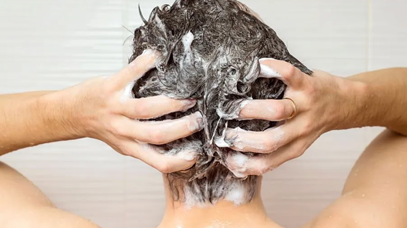 Cách chăm sóc tóc cho đàn ông trung niên Botlanhuomtoc