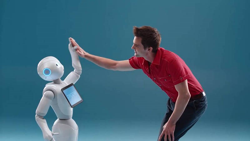 Pepper - một robot vô cùng đáng yêu và thông minh. Hình ảnh của Pepper đang chờ đón bạn khám phá. Cùng xem và trải nghiệm sự độc đáo của điện tử này nào!