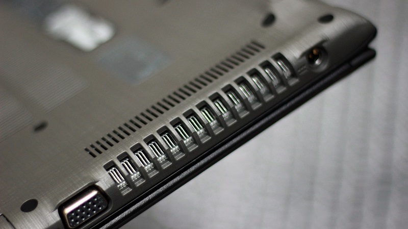 Đánh giá Acer E5 476