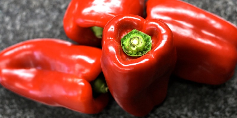 Ớt chuông đỏ là một loại rau củ chứa các chất chống oxy hóa mạnh mẽ
