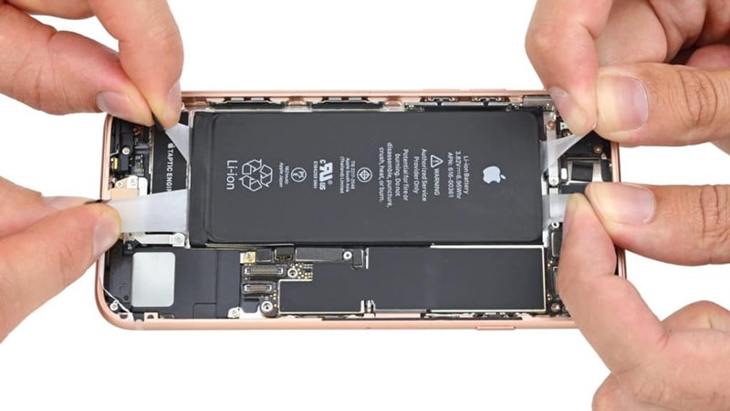 Apple từ chối thay pin iPhone khi máy bị hỏng