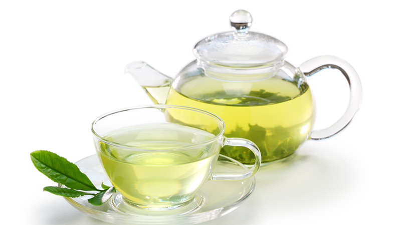 Trong trà xanh chứa rất nhiều chất chống oxy hóa, giúp ngăn chặn mùi hôi cơ thể, xóa bỏ hôi miệng Trong trà xanh chứa rất nhiều chất chống oxy hóa, giúp ngăn chặn mùi hôi cơ thể, xóa bỏ hôi miệng