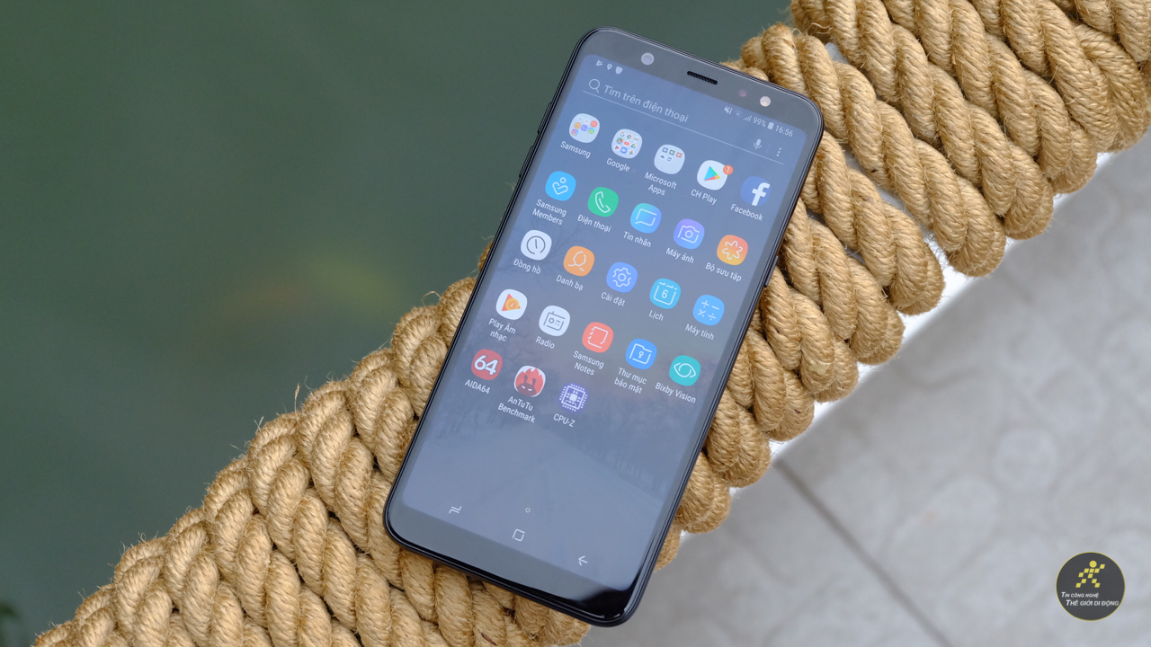 Đánh giá Galaxy A6+ 2018 