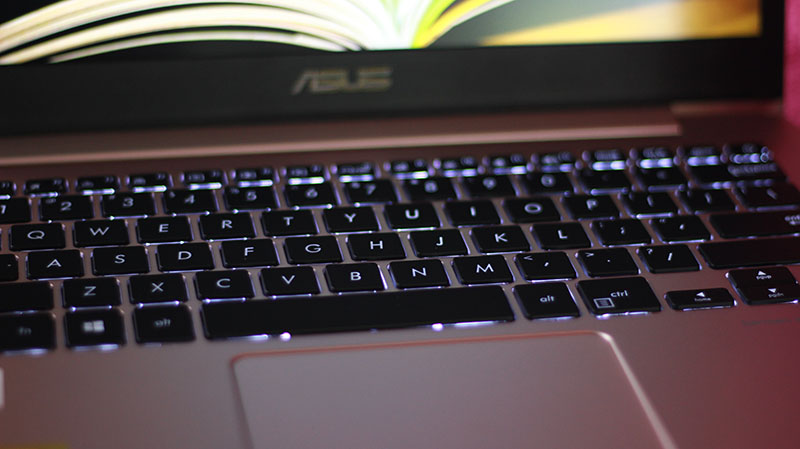 Đánh giá chi tiết Asus Zenbook 13