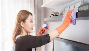 Làm ngay dung dịch lau rửa thần thánh với kem đánh răng và baking soda