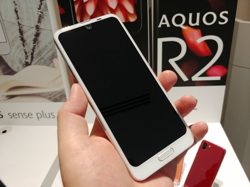 Sharp Aquos R2
