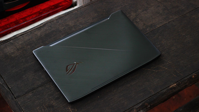 Đánh giá Asus ROG Strix SCAR