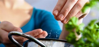 4 mẹo hữu ích giúp giảm lượng muối đưa vào cơ thể hàng ngày