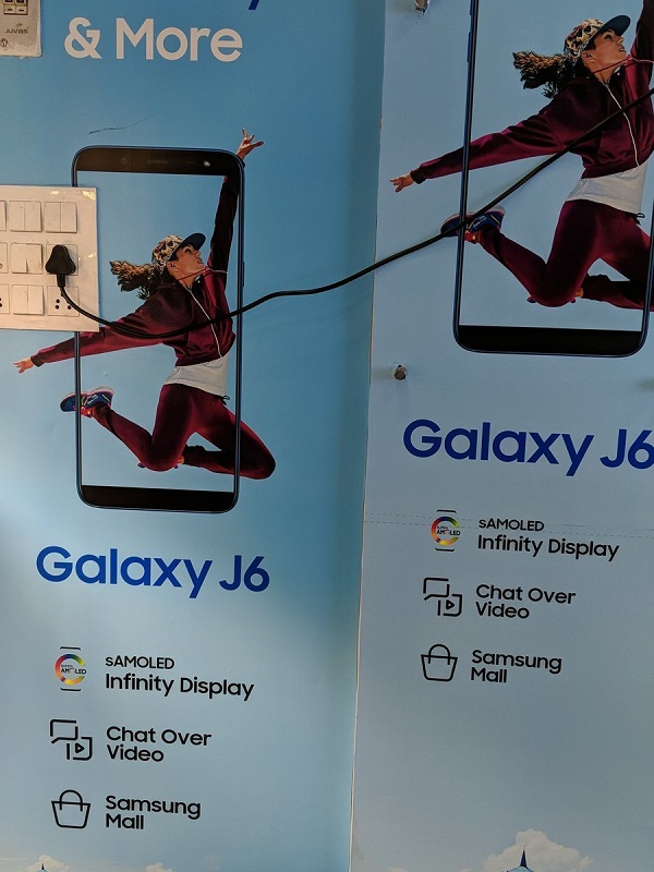 Poster quảng cáo Galaxy J6 (2018)