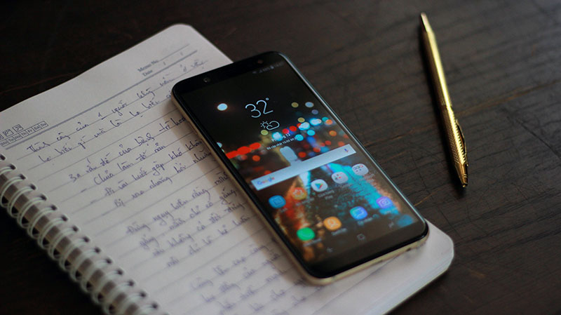 Đánh giá Galaxy A6