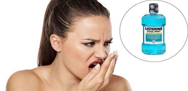 nước súc miệng listerine chữa hôi miệng