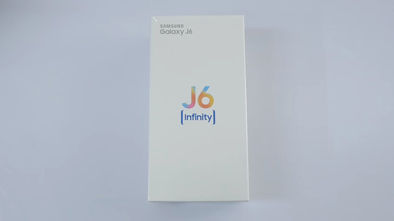 Mở hộp Galaxy J6 2018