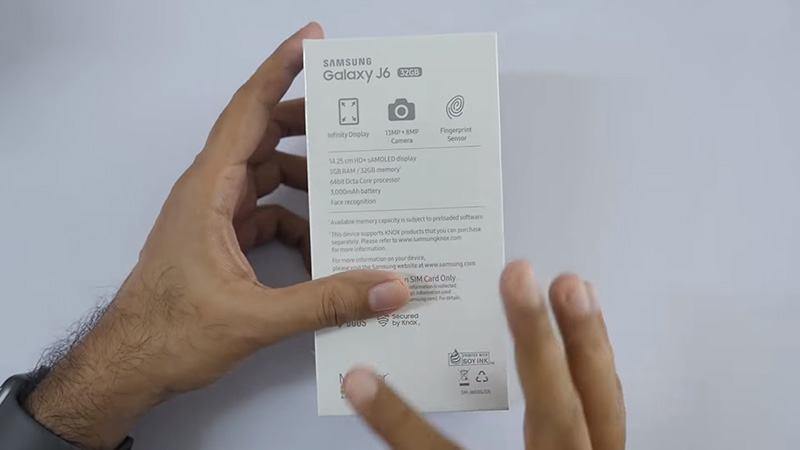 Mở hộp Galaxy J6 2018