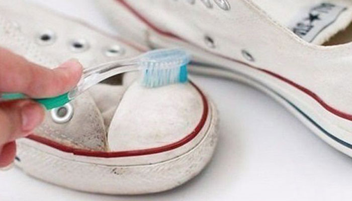 How to clean each type of shoe from stains