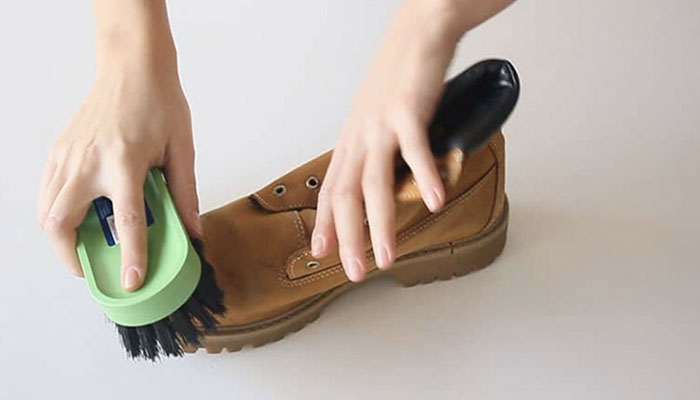 Cách làm sạch từng loại giày khỏi vết bẩn