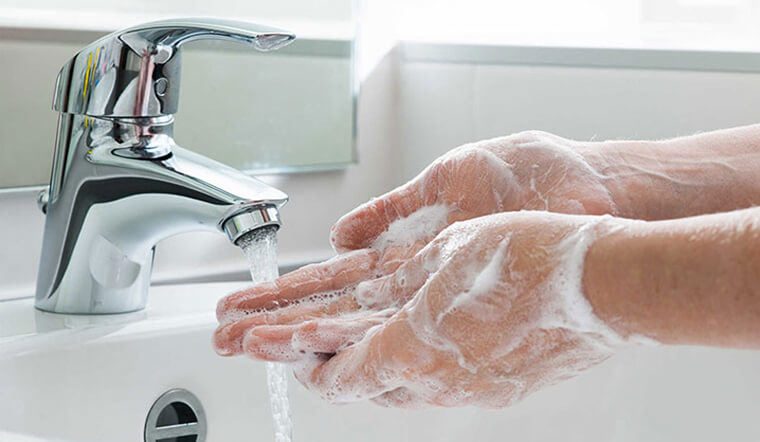 Các loại nước rửa tay phổ biến và đặc điểm của từng loại