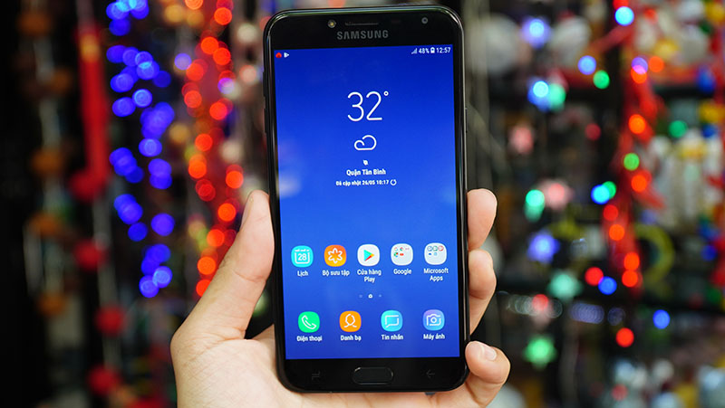 galaxy j4 thiết kế