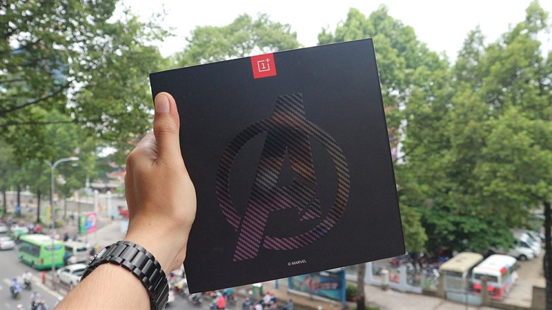OnePlus 6 phiên bản Avengers: Infinity War OnePlus 6 phiên bản Avengers: Infinity War