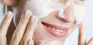 Cách kiểm soát lượng nhờn trên da vào ngày hè