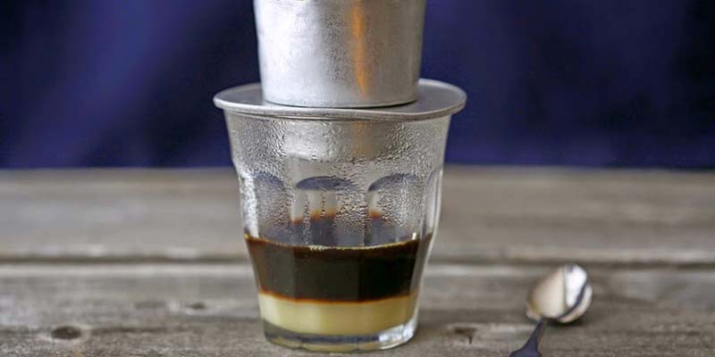 Cà phê pha phin bằng nước nóng có nhiều chất chống oxy hóa hơn cà phê ủ lạnh