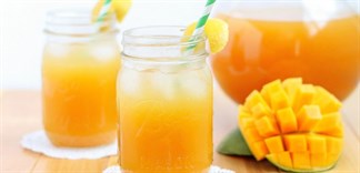 Hạ nhiệt ngày hè với cốc nước ép xoài lê