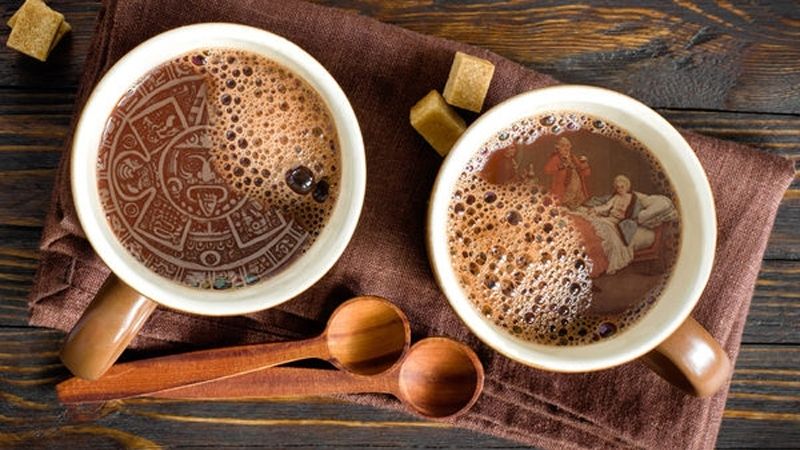Uống cacao nóng giúp tỉnh táo hơn khi coi World Cup