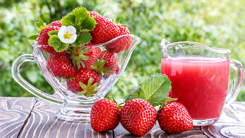 Nước ép dâu tây tăng cường lưu thông máu cho não bộ