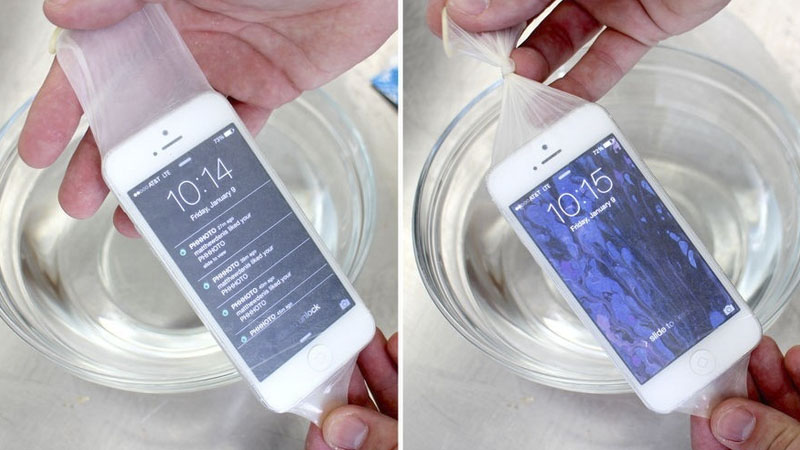 Sử dụng bao cao su để chống nước cho điện thoại