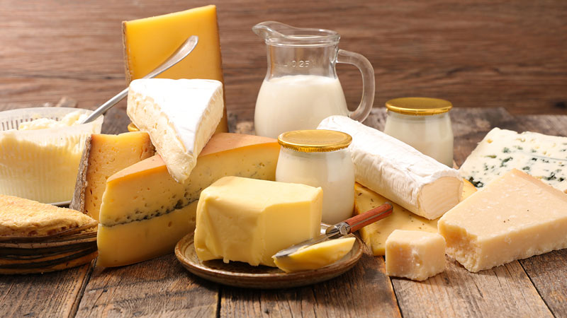 Cheese nutritional value, effects, benefits and risks of eating