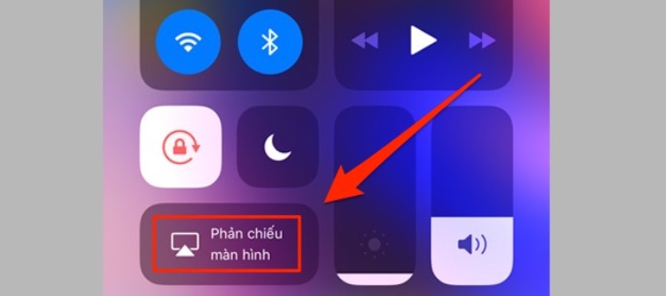 Cách phản chiếu màn hình iPhone lên tivi Sony cực đơn giản và tiện lợi > chọn vào Phản chiếu màn hình.