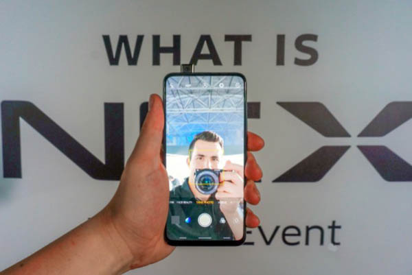 Trên tay Vivo NEX S và NEX A: Hiện thực hóa cảm biến vân tay dưới màn hình - ảnh 2 Trên tay Vivo NEX S và NEX A: Hiện thực hóa cảm biến vân tay dưới màn hình - ảnh 2