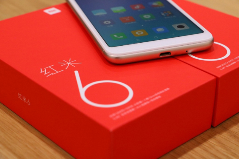Mở hộp Xiaomi Redmi 6: Chiếc smartphone hứa hẹn thống trị phân khúc giá rẻ - ảnh 2 Mở hộp Xiaomi Redmi 6: Chiếc smartphone hứa hẹn thống trị phân khúc giá rẻ - ảnh 2